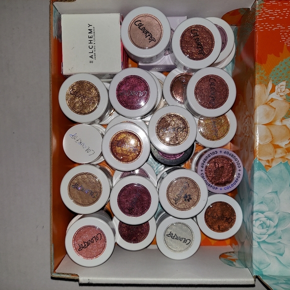 Sold - Picture 3 of 5